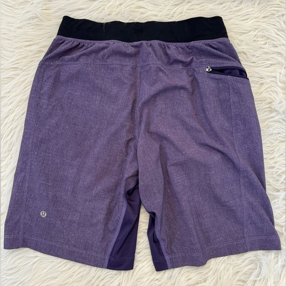 Men’s Lululemon Heathered Purple Lightweight Shorts Size‎ Small - Picture 3 of 7